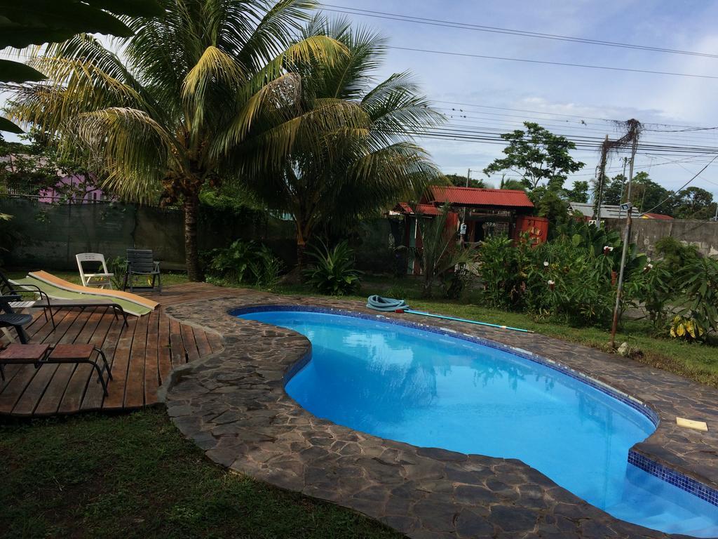 Hakuna Matata Hostel Cahuita Extérieur photo